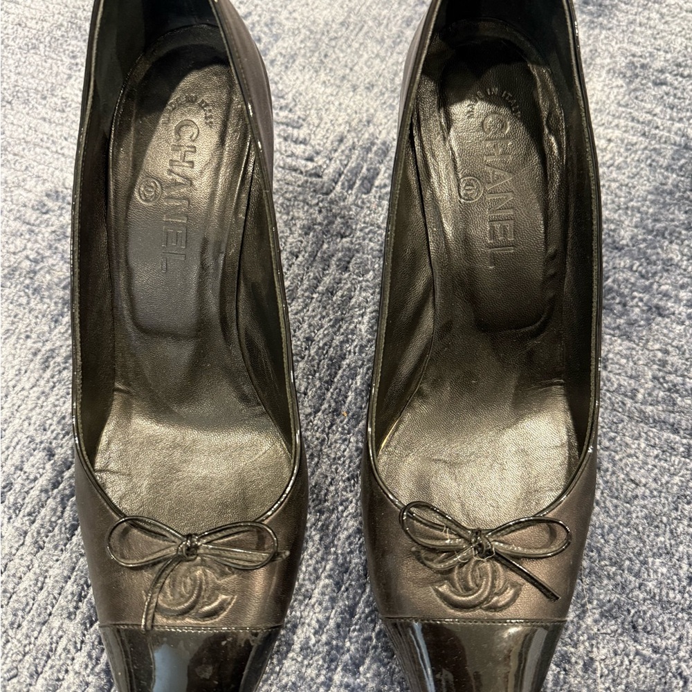 CHANEL Black Patent Leather Heels